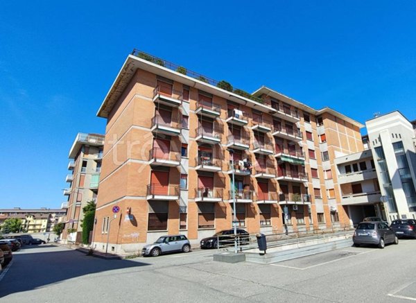 appartamento in vendita a Biella in zona Viale Roma
