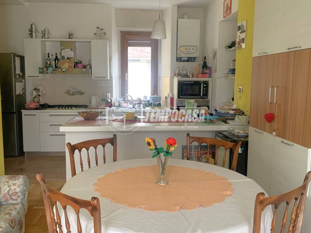 appartamento in vendita a Biella in zona Chiavazza