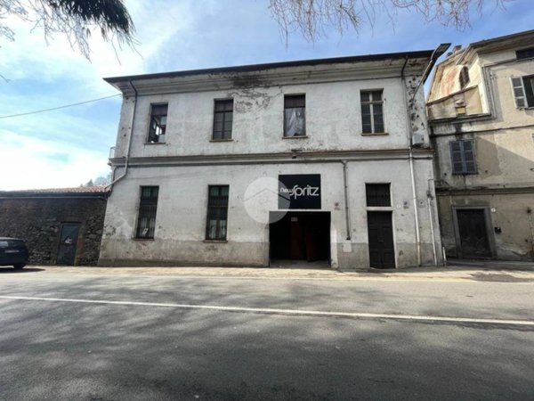 locale commerciale in vendita a Biella in zona Pavignano