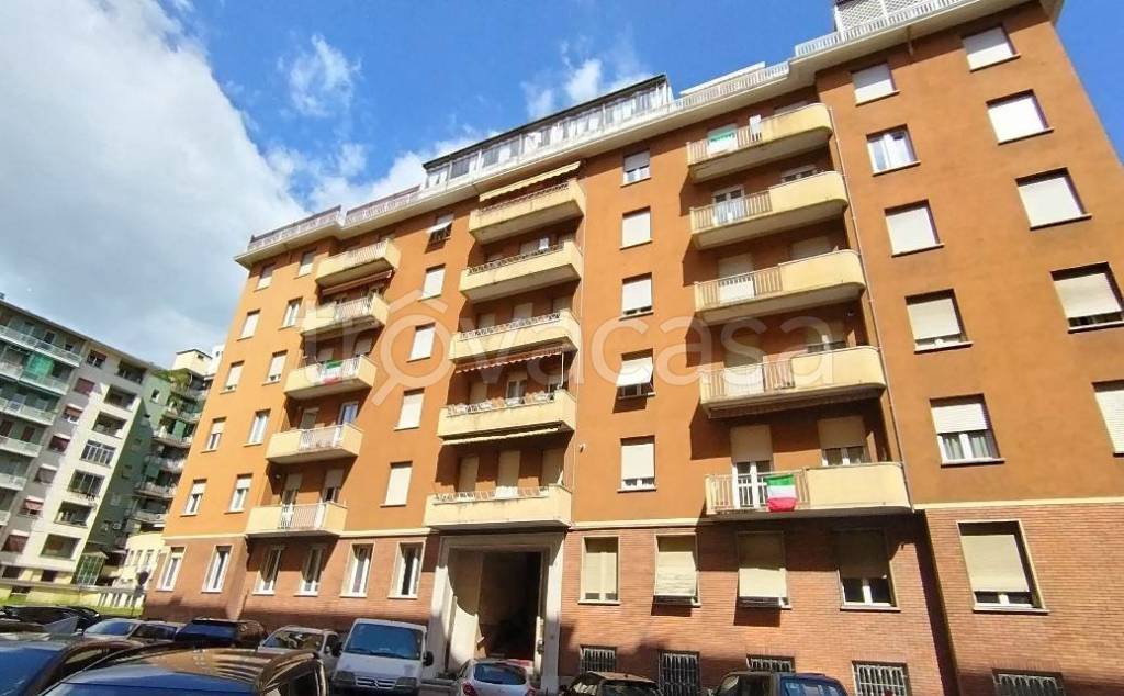 appartamento in vendita a Biella in zona Centro Città