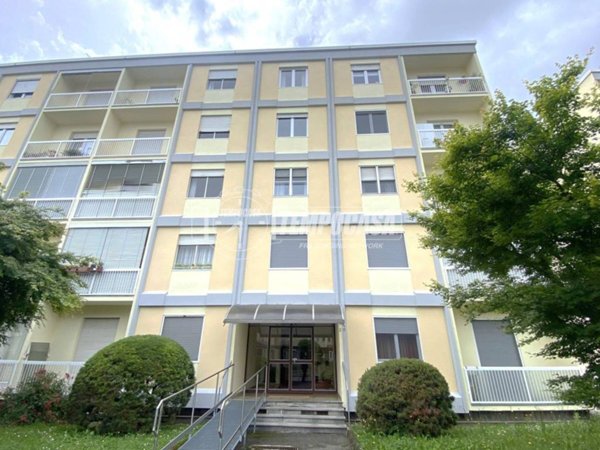 appartamento in vendita a Biella in zona Centro Città