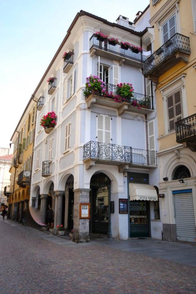 appartamento in vendita a Biella in zona Centro Città