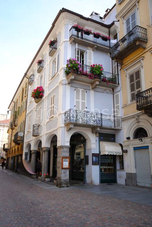 appartamento in vendita a Biella in zona Centro Città