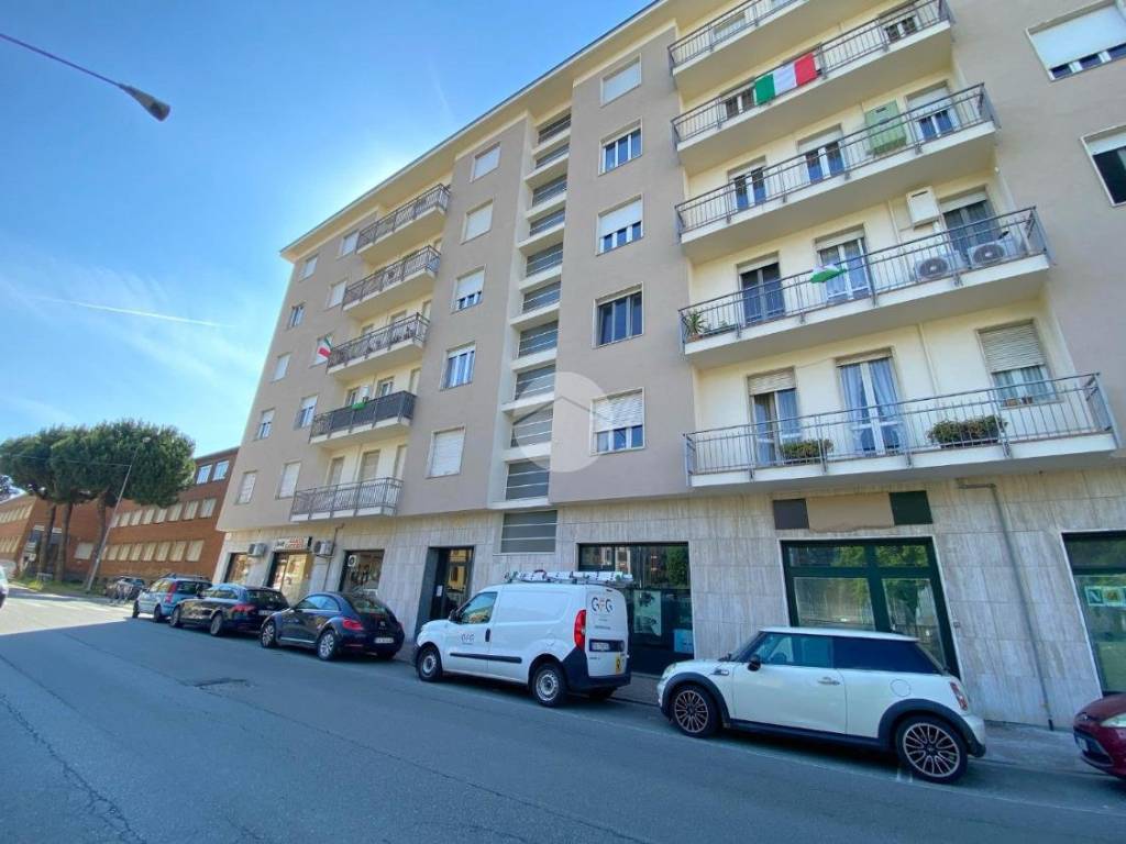 appartamento in vendita a Biella in zona Centro Città
