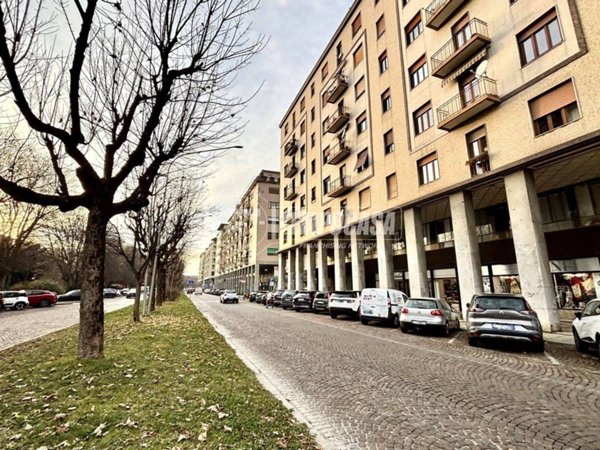 appartamento in vendita a Biella in zona Centro Città