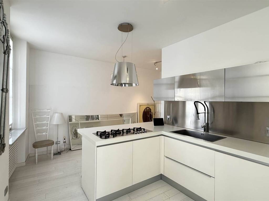 appartamento in vendita a Biella in zona Centro Città