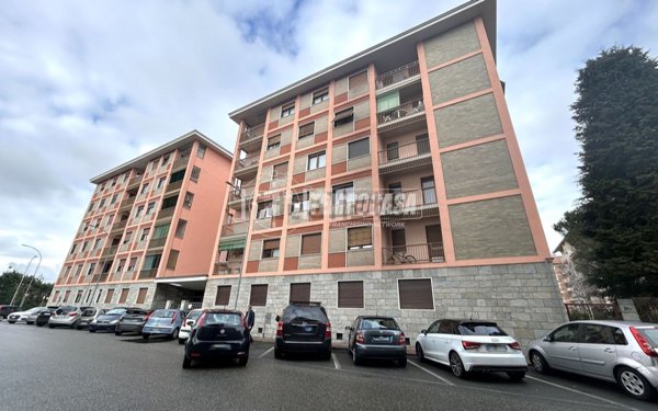 appartamento in vendita a Biella in zona Centro Città