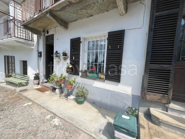 casa indipendente in vendita a Biella in zona Pavignano