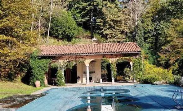 casa indipendente in vendita a Biella in zona Chiavazza