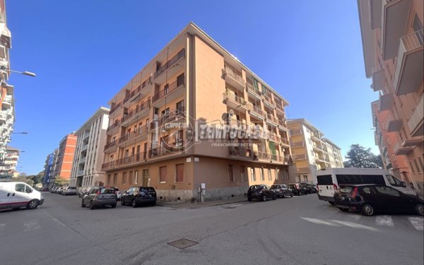 appartamento in vendita a Biella in zona Centro Città