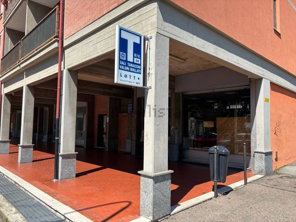 negozio in vendita a Biella in zona Viale Macallè