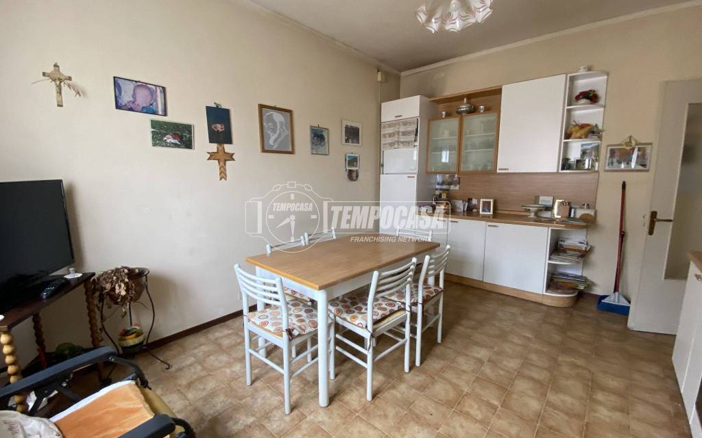 appartamento in vendita a Biella in zona Centro Città