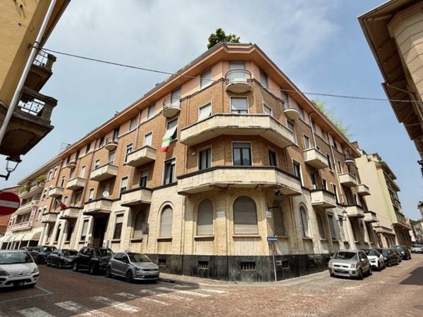 appartamento in vendita a Biella in zona Centro Città