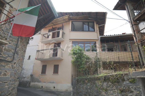 appartamento in vendita a Biella in zona Favaro