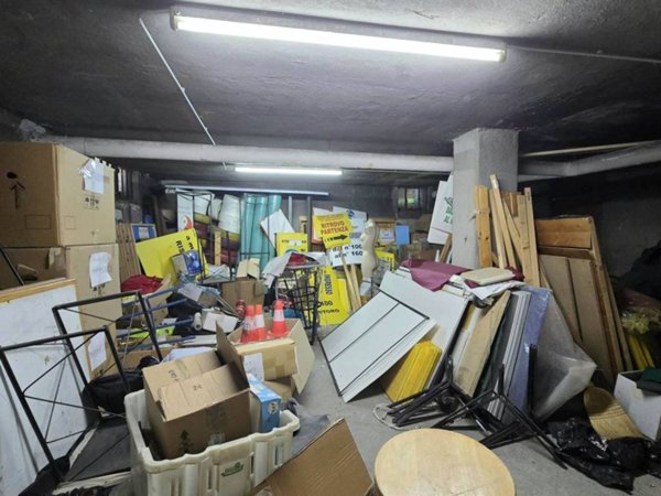 locale commerciale in vendita a Biella in zona Chiavazza