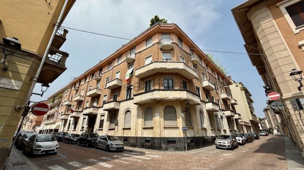 appartamento in vendita a Biella in zona Centro Città