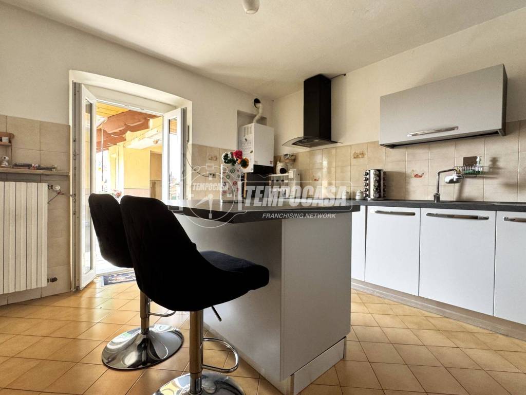 appartamento in vendita a Biella in zona Centro Città