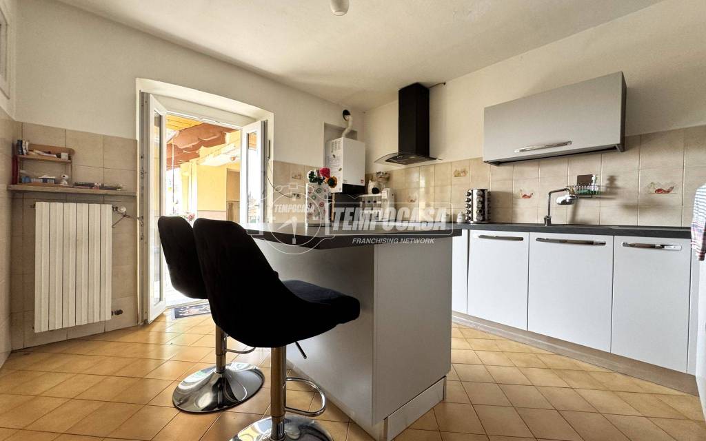 appartamento in vendita a Biella in zona Centro Città