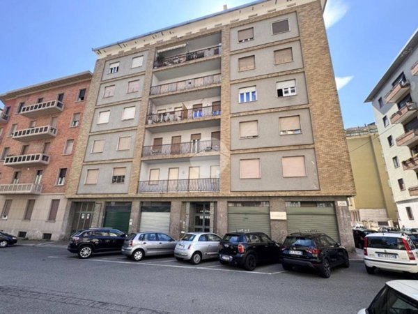 appartamento in vendita a Biella in zona Centro Città