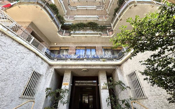 appartamento in vendita a Biella in zona Centro Città