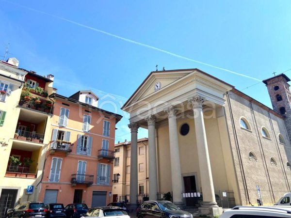 appartamento in vendita a Biella in zona Centro Città