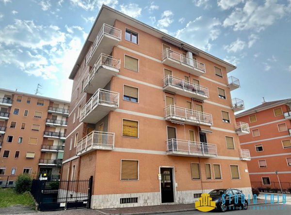 appartamento in vendita a Biella in zona Centro Città