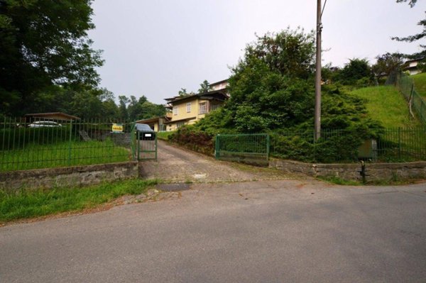 casa indipendente in vendita a Biella
