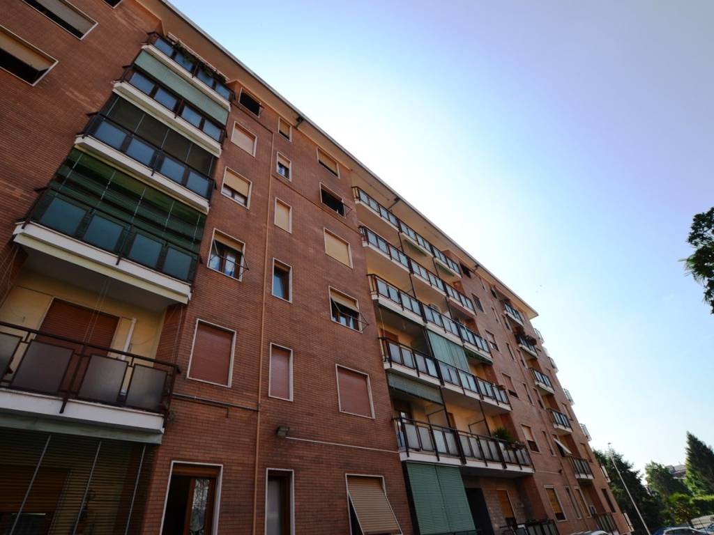 appartamento in vendita a Biella in zona Centro Città
