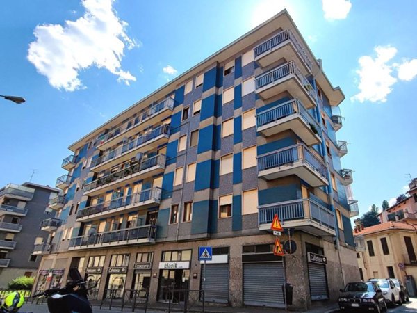 appartamento in vendita a Biella in zona Centro Città