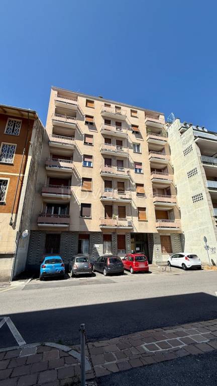 appartamento in vendita a Biella in zona Via Trieste