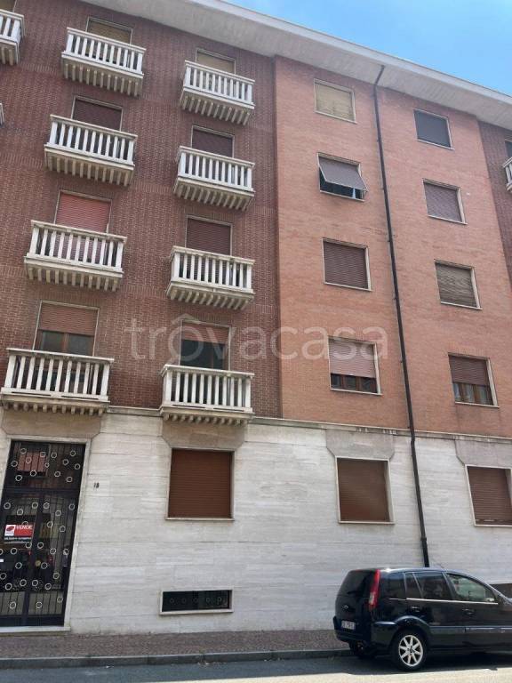 appartamento in vendita a Biella in zona Via Pietro Micca