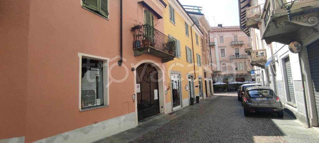 appartamento in vendita a Biella in zona Centro Città