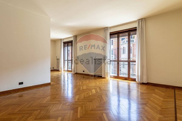 appartamento in vendita a Biella in zona Centro Città