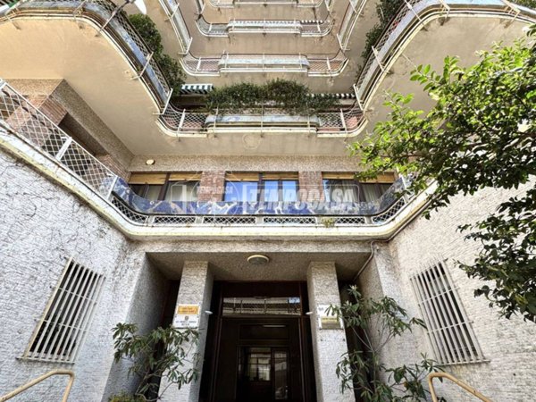 appartamento in vendita a Biella in zona Centro Città