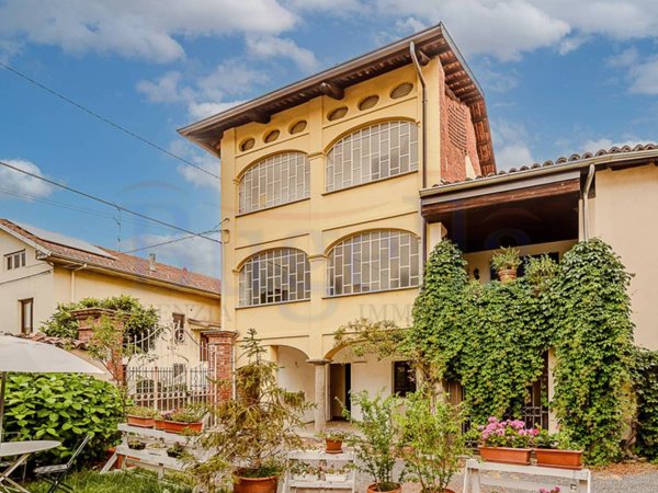 casa indipendente in vendita a Biella in zona Vandorno