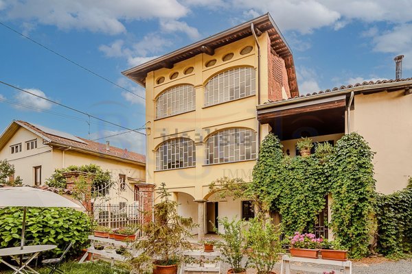casa semindipendente in vendita a Biella in zona Barazzetto