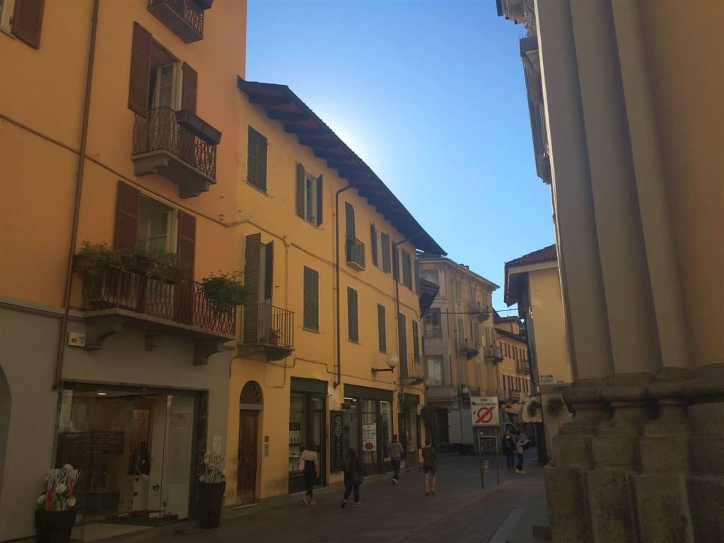 appartamento in vendita a Biella in zona Centro Città