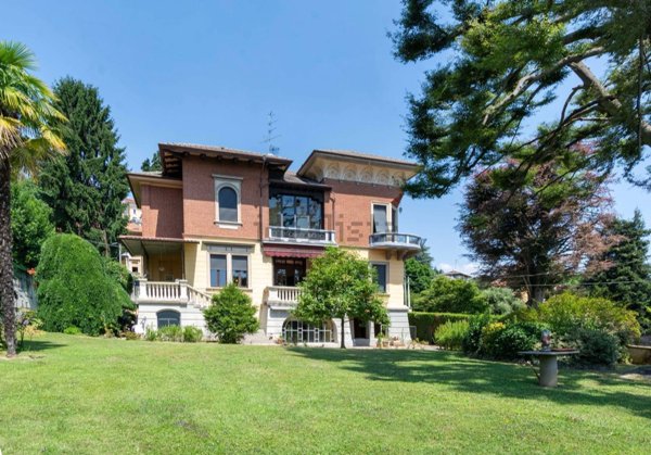 casa indipendente in vendita a Biella