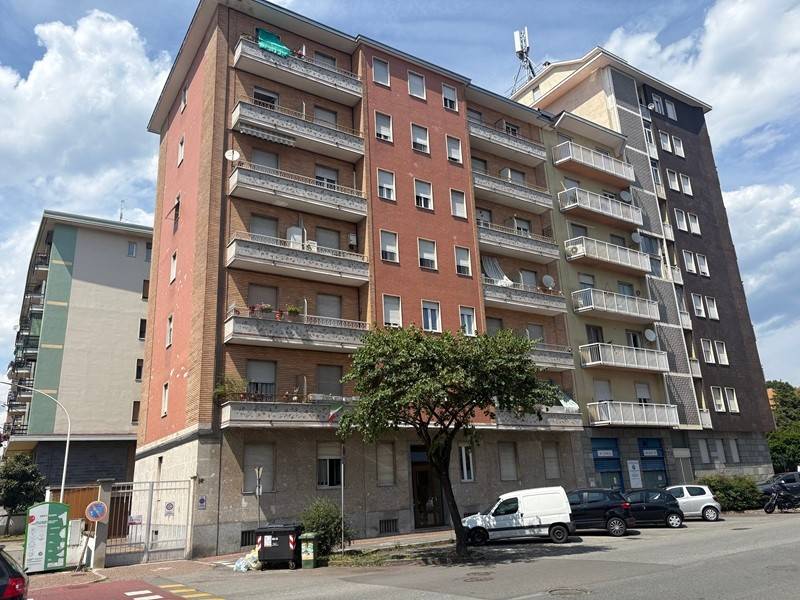 appartamento in vendita a Biella in zona Centro Città