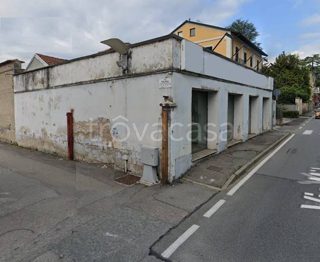 negozio in vendita a Biella in zona Chiavazza