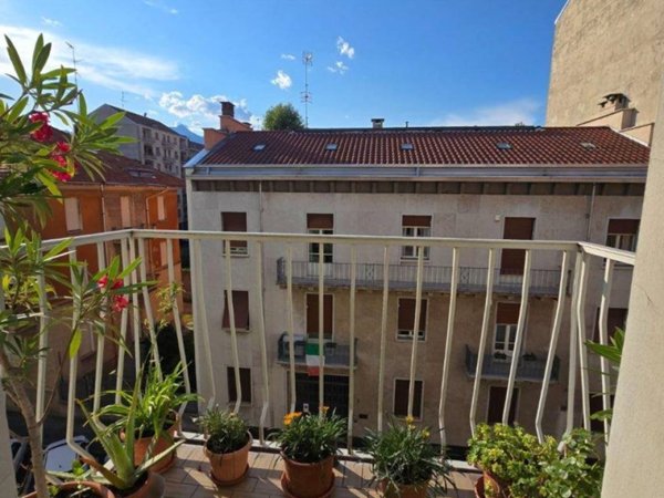 appartamento in vendita a Biella in zona Centro Città