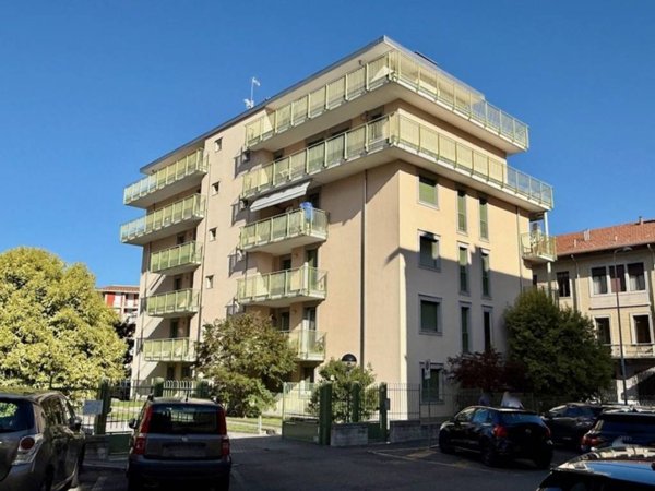 appartamento in vendita a Biella in zona Centro Città