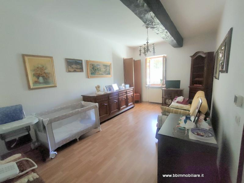 casa indipendente in vendita a Biella in zona Chiavazza