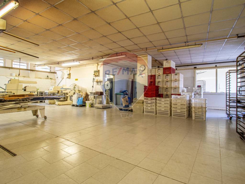 negozio in vendita a Biella in zona Chiavazza