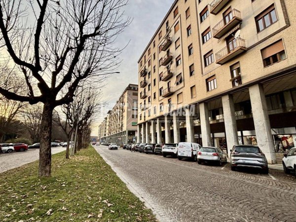 appartamento in vendita a Biella in zona Centro Città