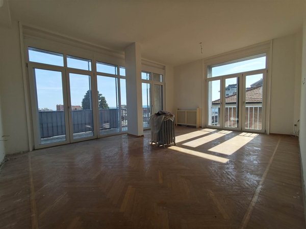 appartamento in vendita a Biella in zona Centro Città