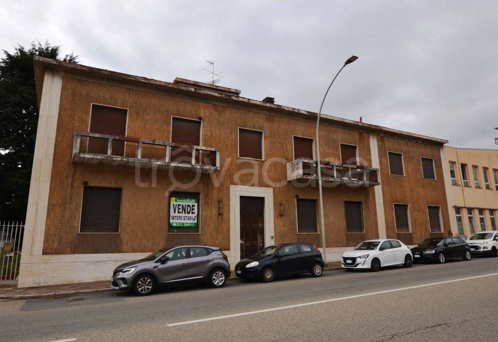 casa indipendente in vendita a Biella