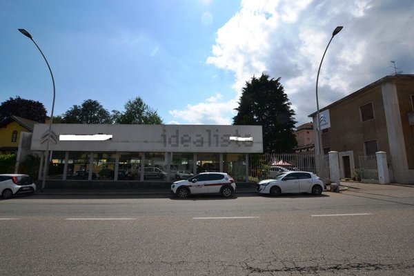 locale di sgombero in vendita a Biella