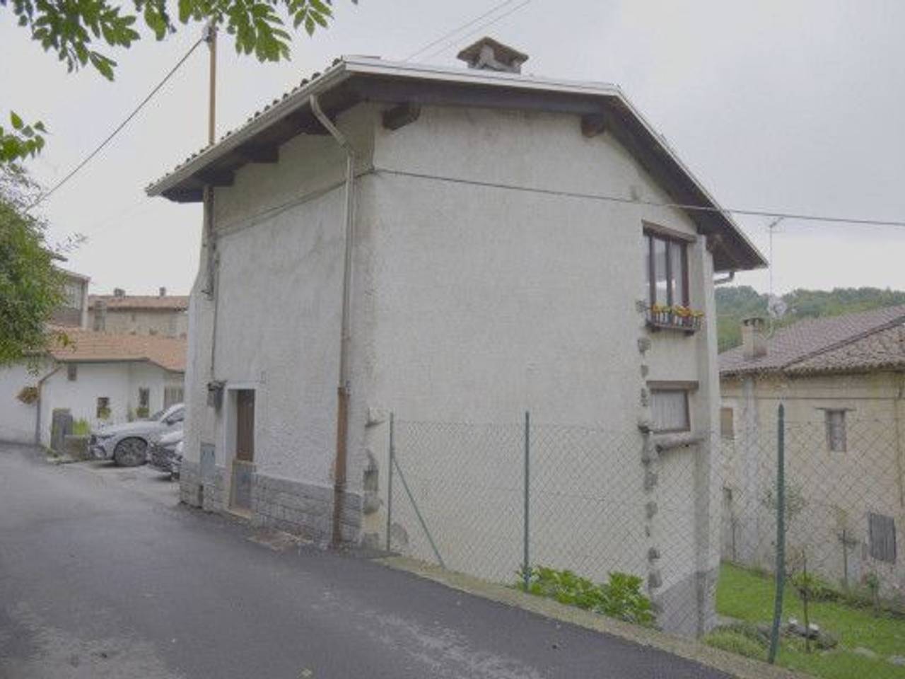casa indipendente in vendita a Biella in zona Favaro