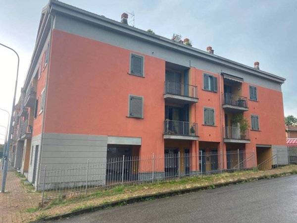 negozio in vendita a Biella in zona Vandorno